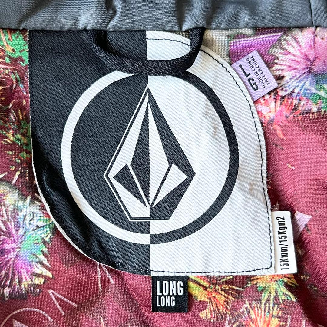 3284【美品】ボルコム　ジャケット 中綿入り 無地 スノボウェア レディース