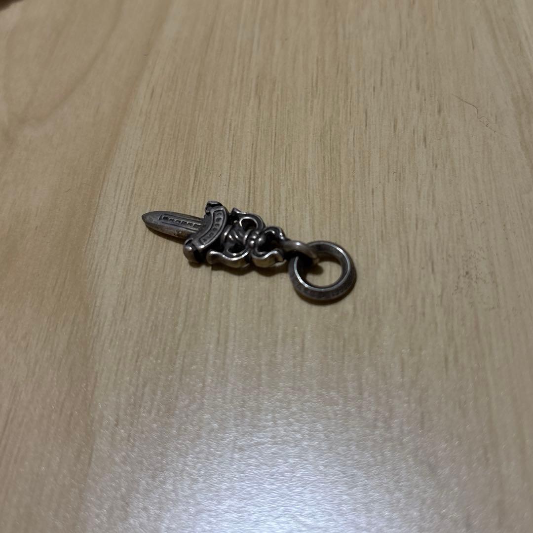 クロムハーツ ダガーチャームペンダント