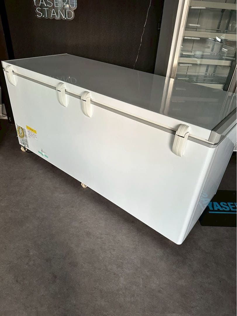 20日までの限定価格！大容量の横型冷凍ストッカー