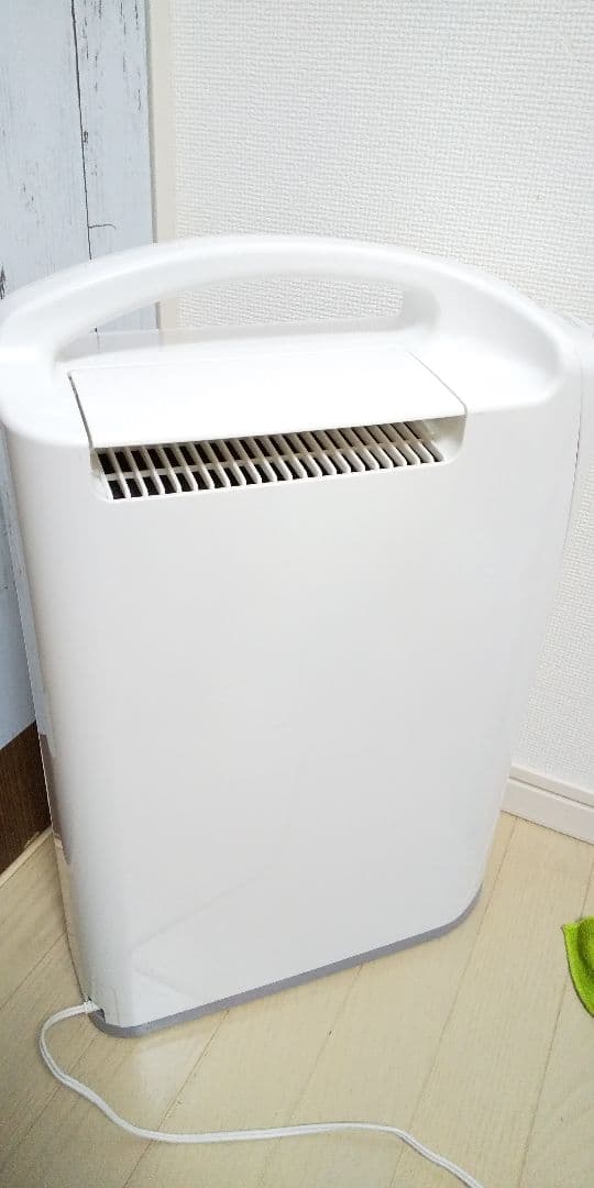 今からの時期にオススメ、コロナ衣類乾燥除湿機✨