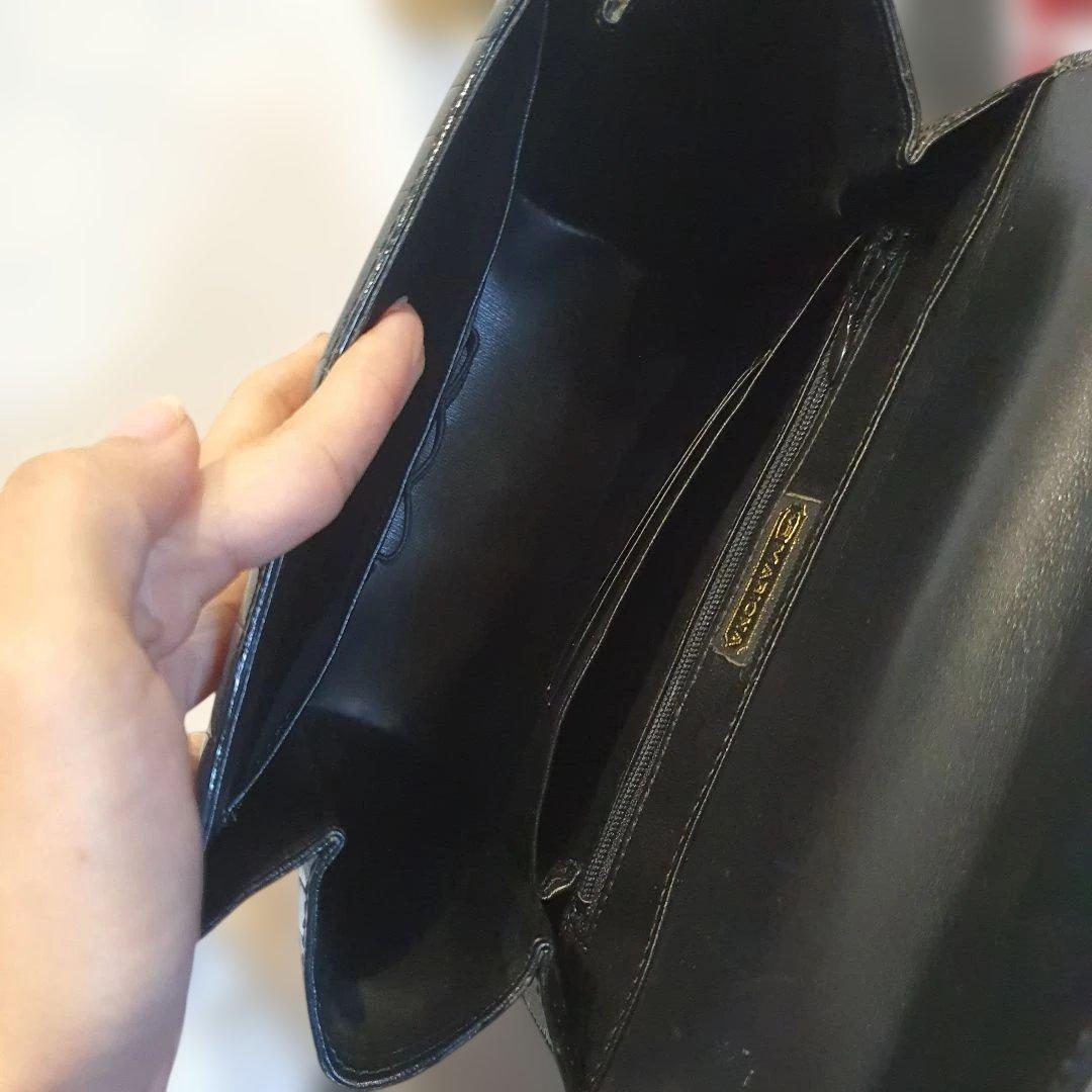 シャイニンクロコダイル本革ハンドバッグ ブラック