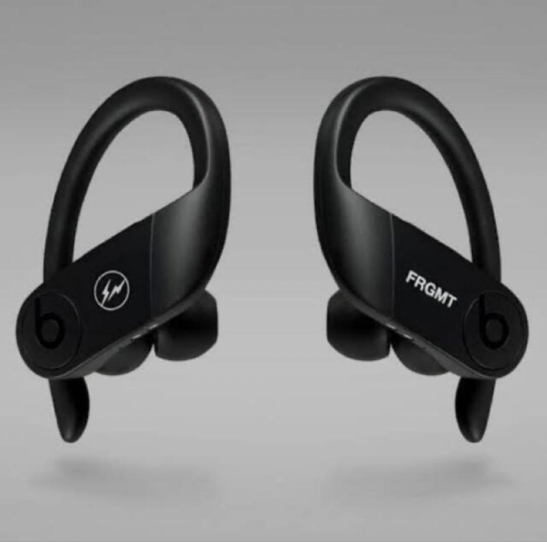海外正規品 Fragment Design Powerbeats Pro 黒