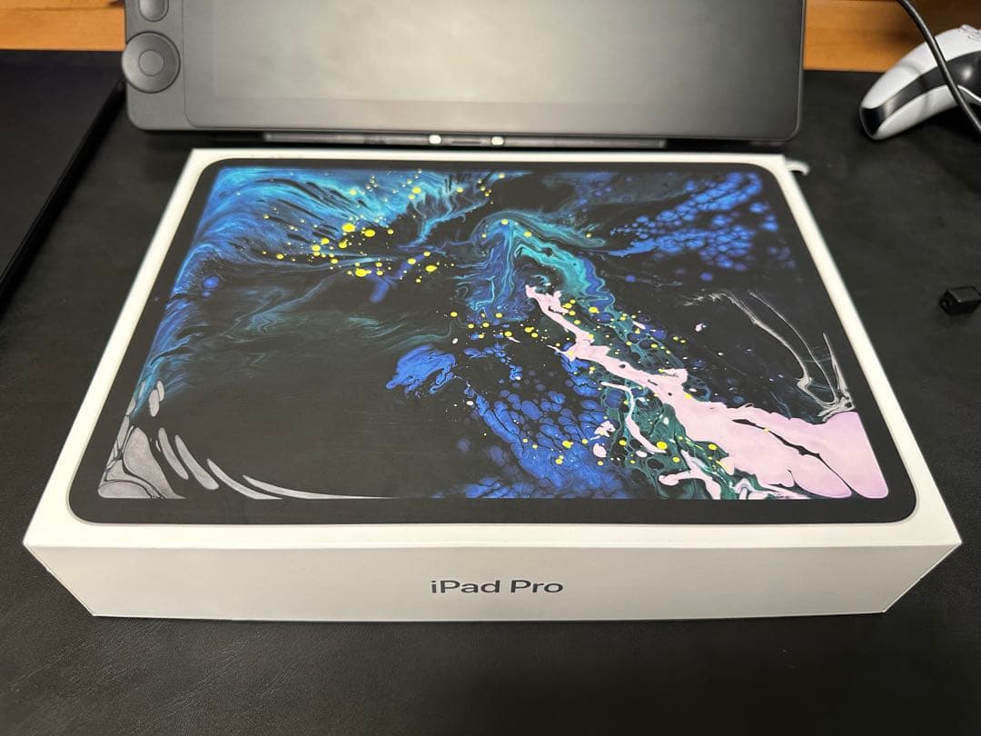 11インチiPad Pro 2018(第1世代) 256GB & キーボード