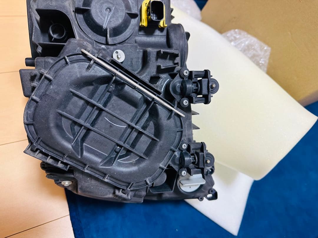 三菱ふそう 17スーパーグレート 運転席側ヘッドライト 中古