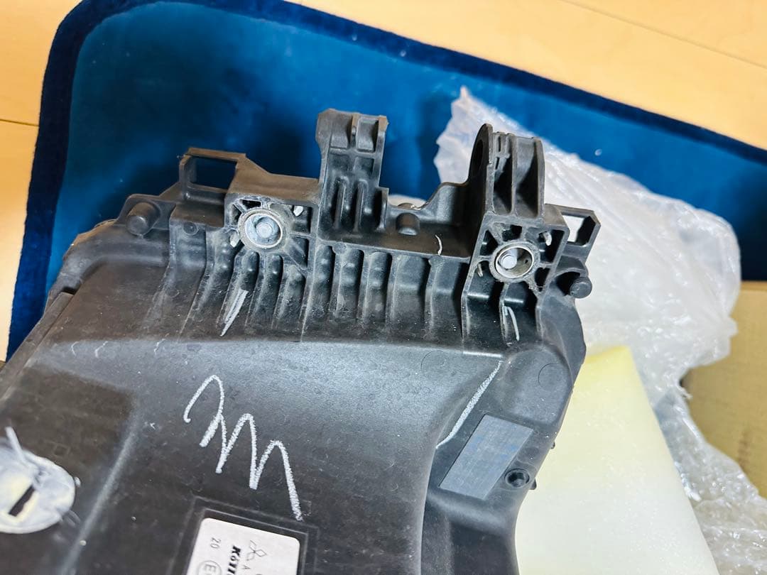 三菱ふそう 17スーパーグレート 運転席側ヘッドライト 中古