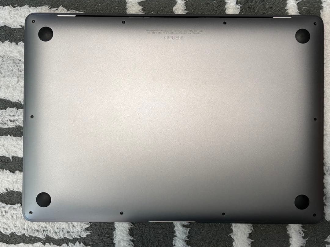 MacBook本体 Apple MacBook Air (M1 2020)