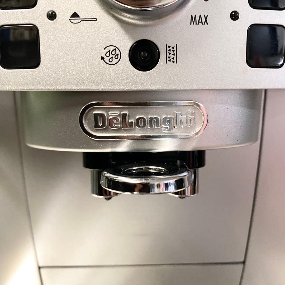 自動エスプレッソマシンでお家時間を優雅に♪ デロンギ マグニフィカS
