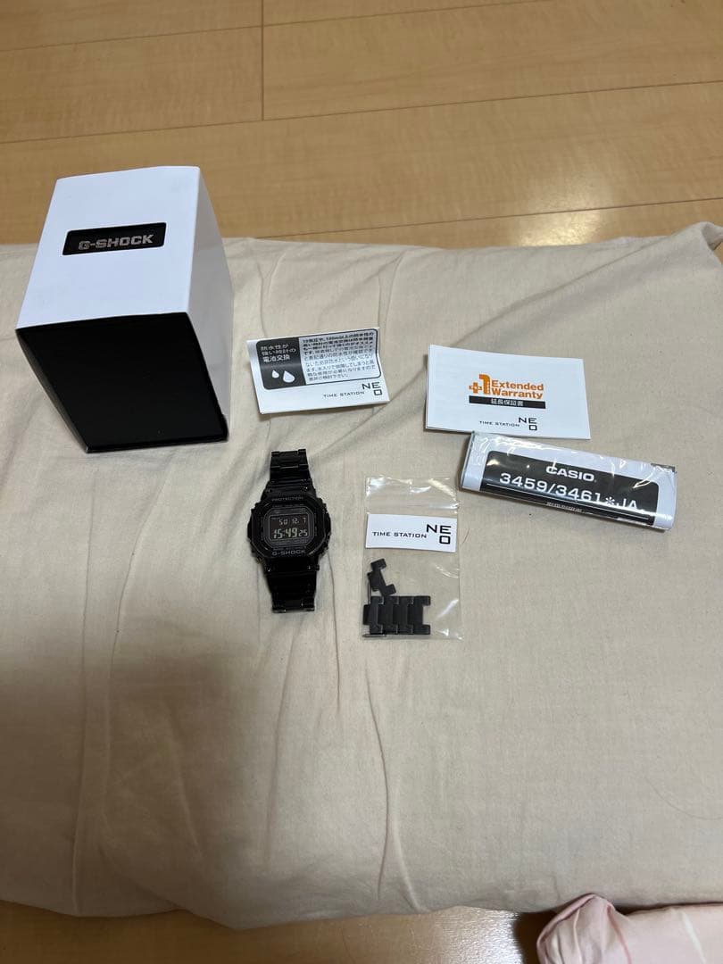 G-SHOCK GMW-B5000GD-1JF ブラック