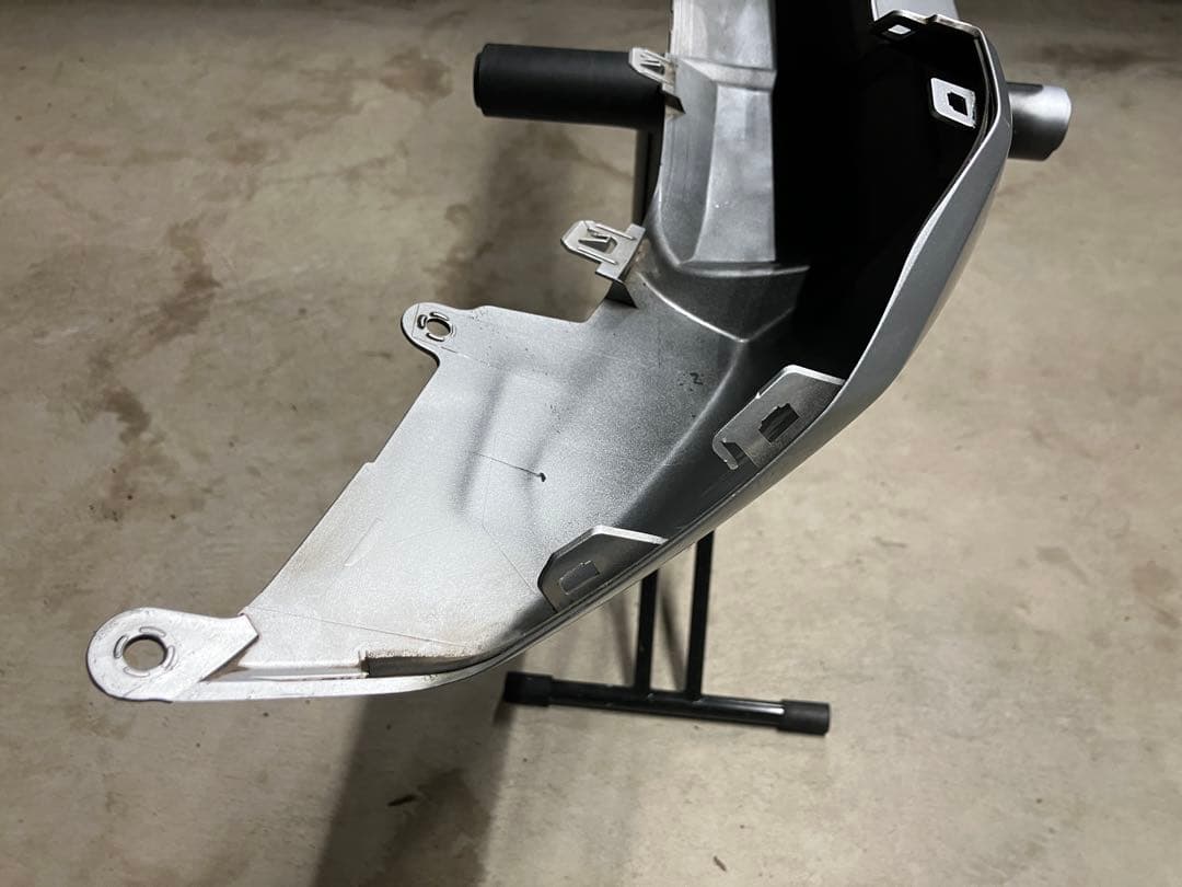 RAV4 アドベンチャー　スキッドプレート