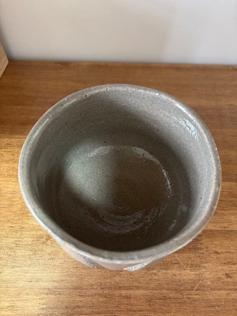 小島直喜　彫唐津　茶碗