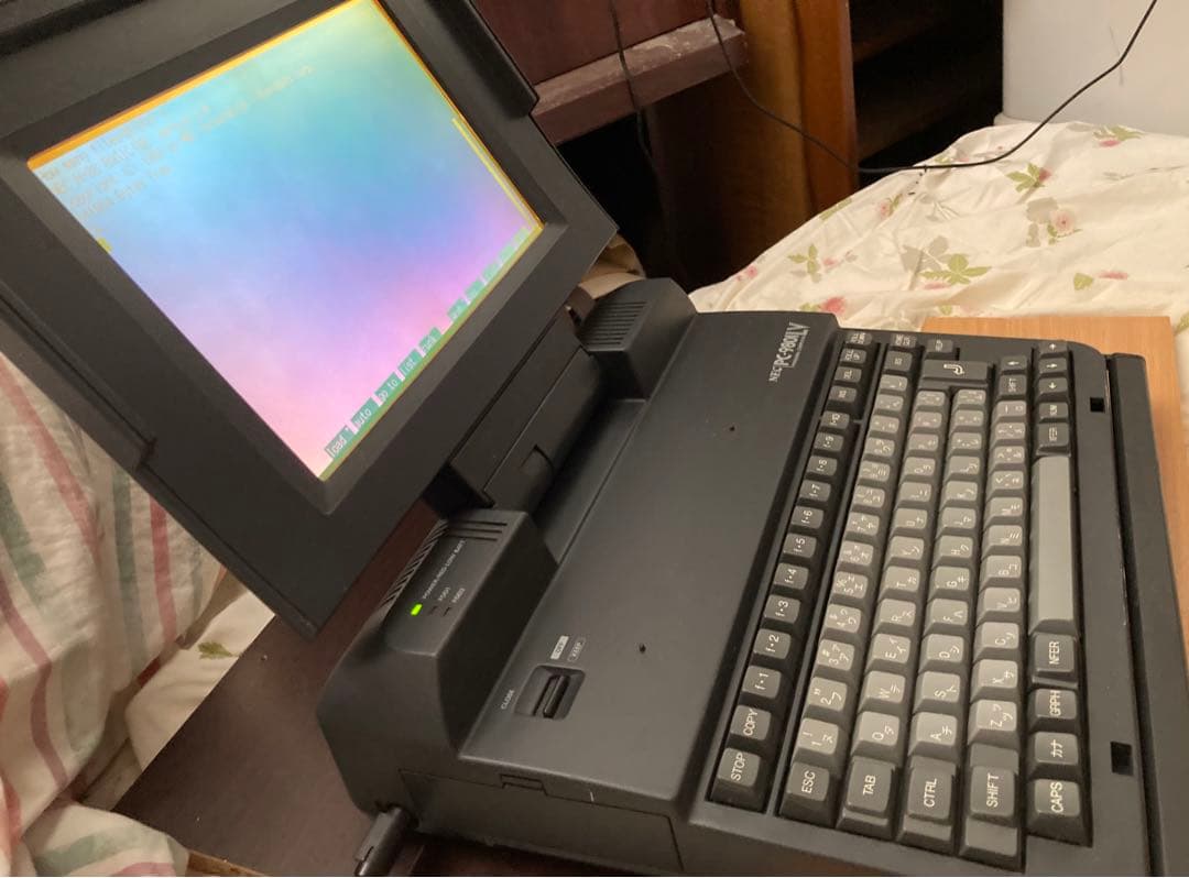 PC-9801LV,NECラップトップPC（ジャンク品）