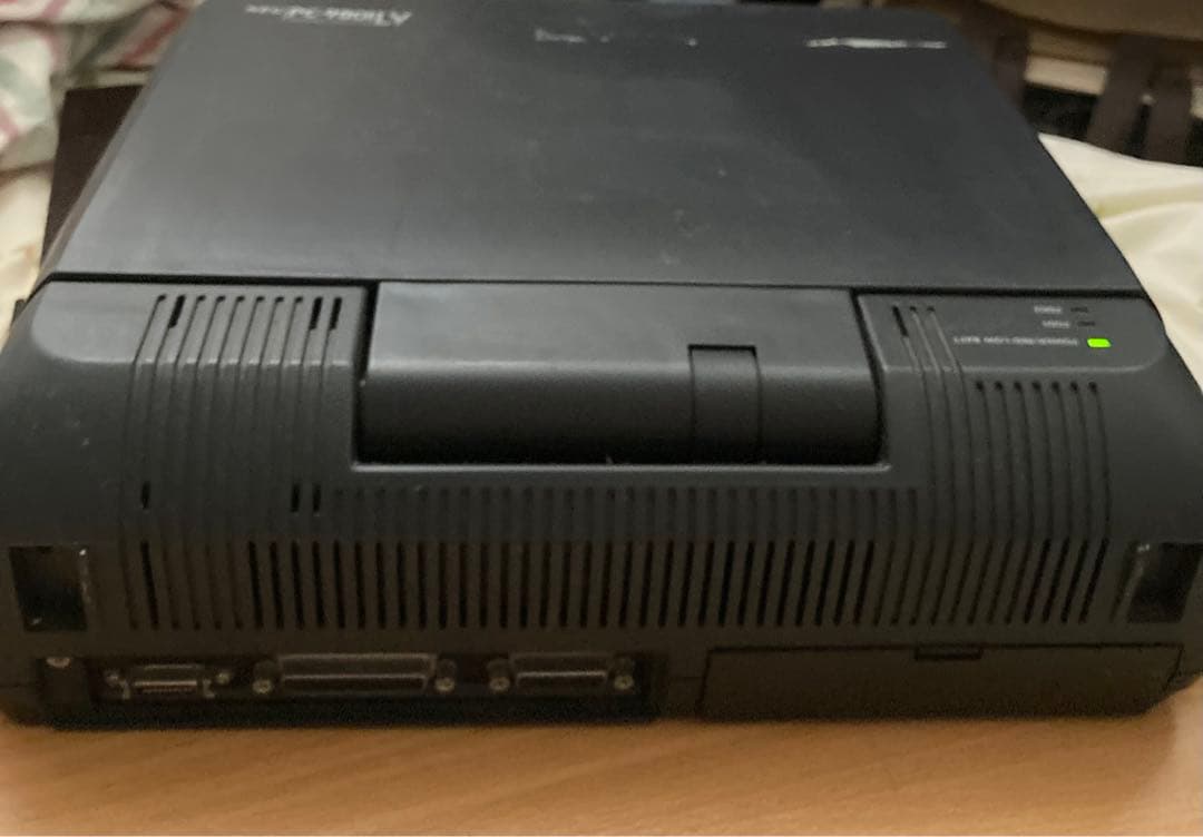 PC-9801LV,NECラップトップPC（ジャンク品）