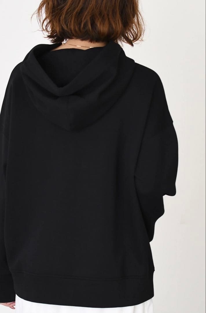 【値下げ】美品、Max Mara ブラック パーカー　XS