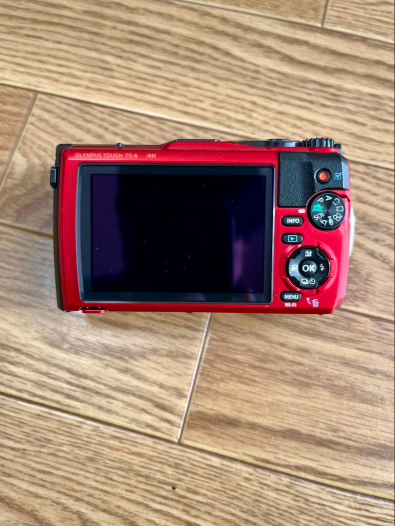 OLYMPUS tough TG-6 レッド　マクロ照明付き