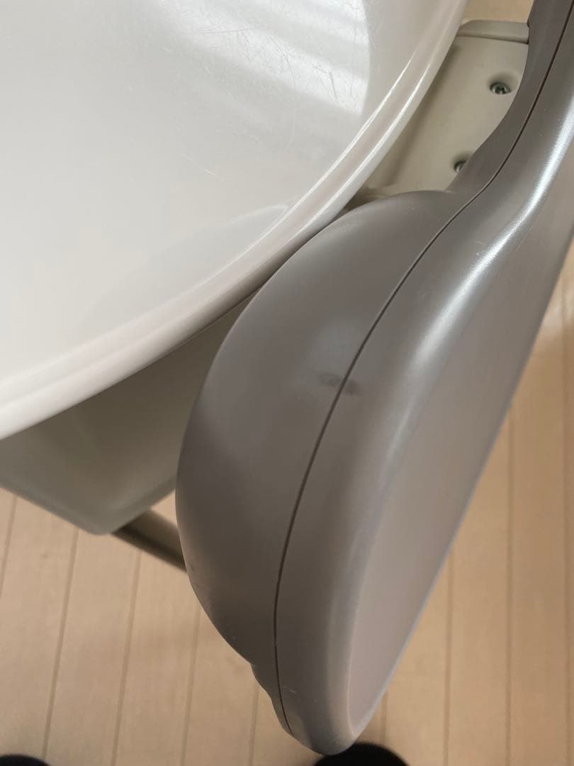 脚グレー色 babybjorn ベビーチェア ハイチェア