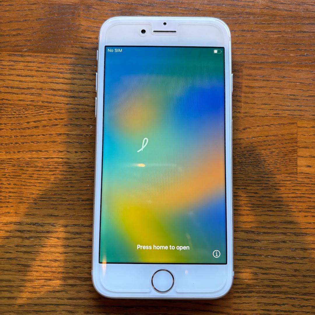 iPhone 8 シルバー 64GB SIMフリー