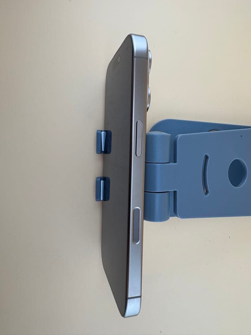 iphone 16Pro 128gb SIMフリー　バッテリー100%