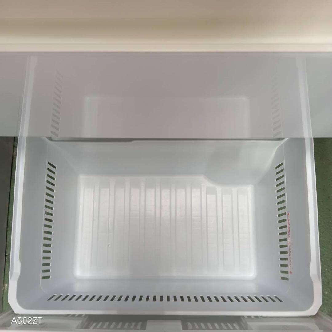 461 パナソニック　大型冷蔵庫　300L強　小型　家庭用　自動製氷　右開き