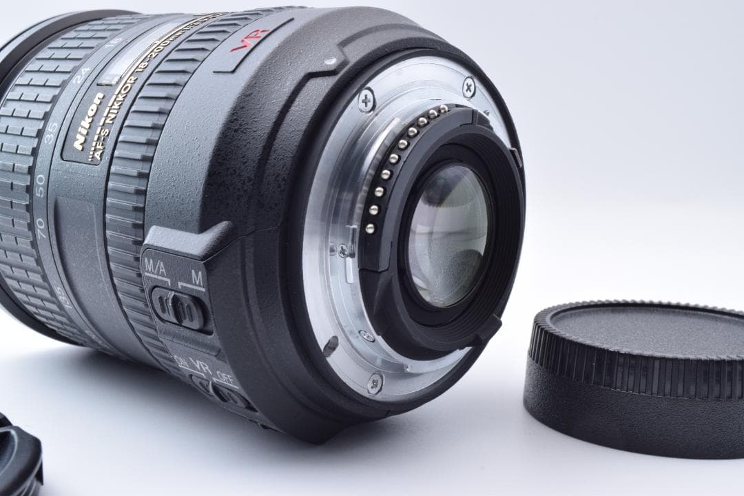 #35 Nikon AF-S 18-200mm VR 手振れ補正付 高倍率レンズ
