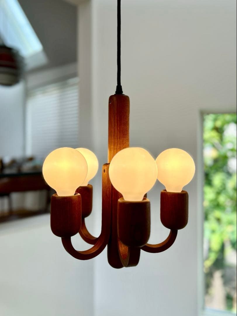 じゅん）独70年代DOMUS チーク無垢材　ヴィンテージ・5灯シャンデリア