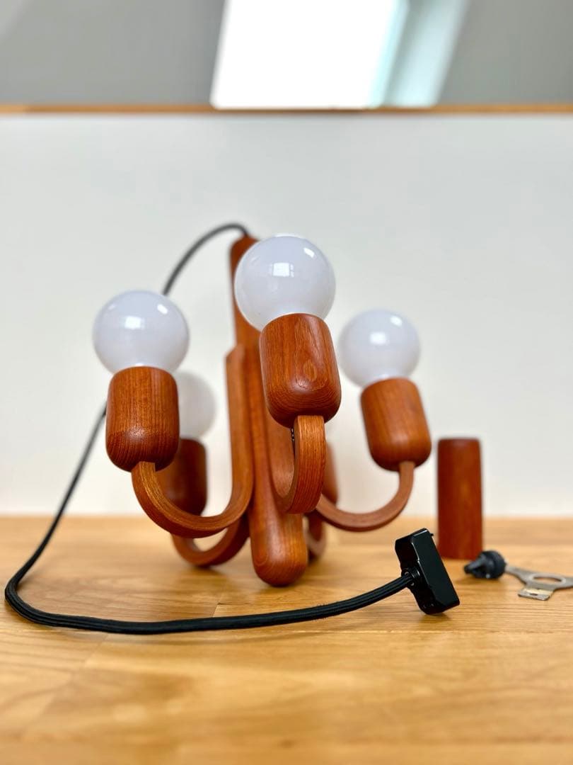 じゅん）独70年代DOMUS チーク無垢材　ヴィンテージ・5灯シャンデリア