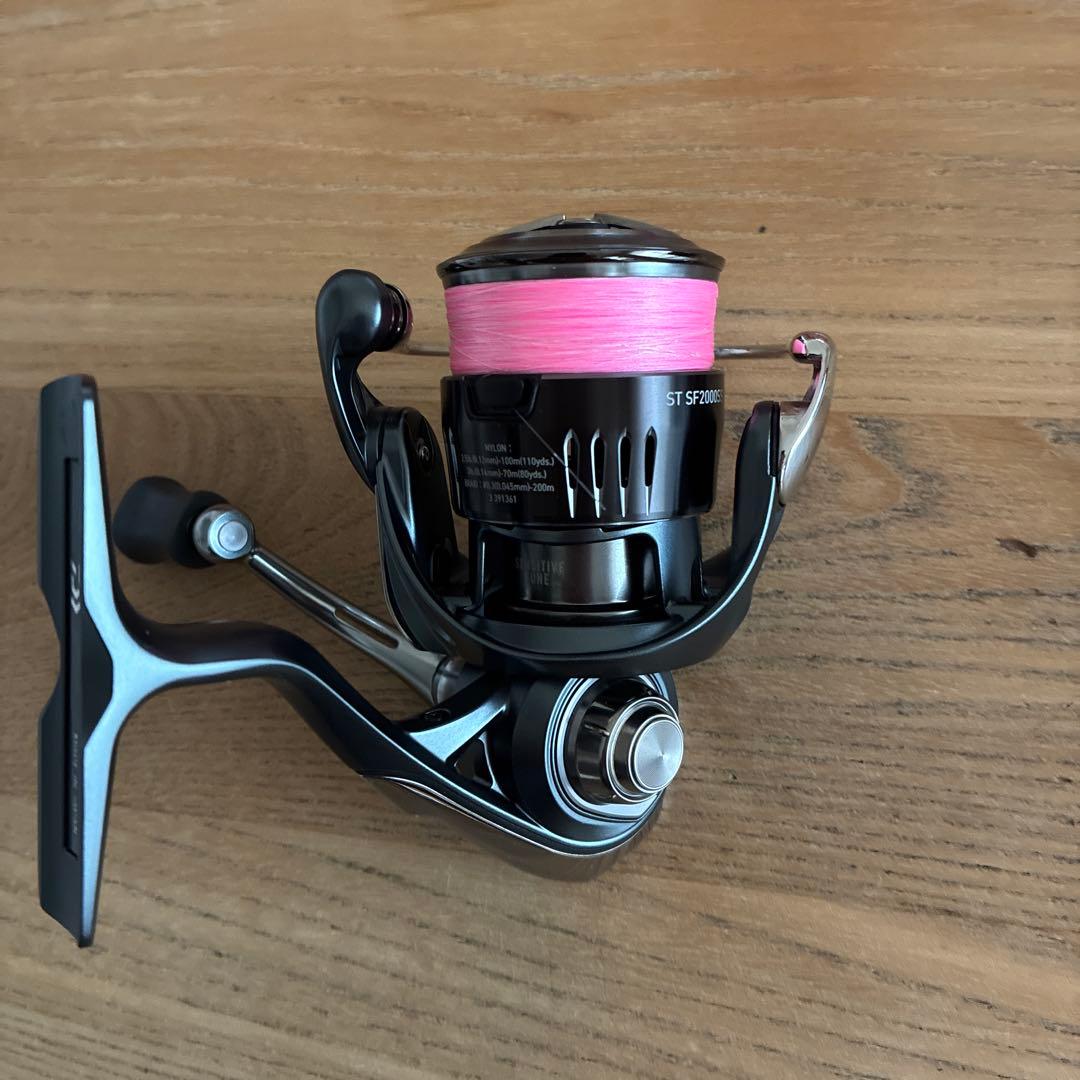 Daiwa 24エアリティ st sf 2000SS-P