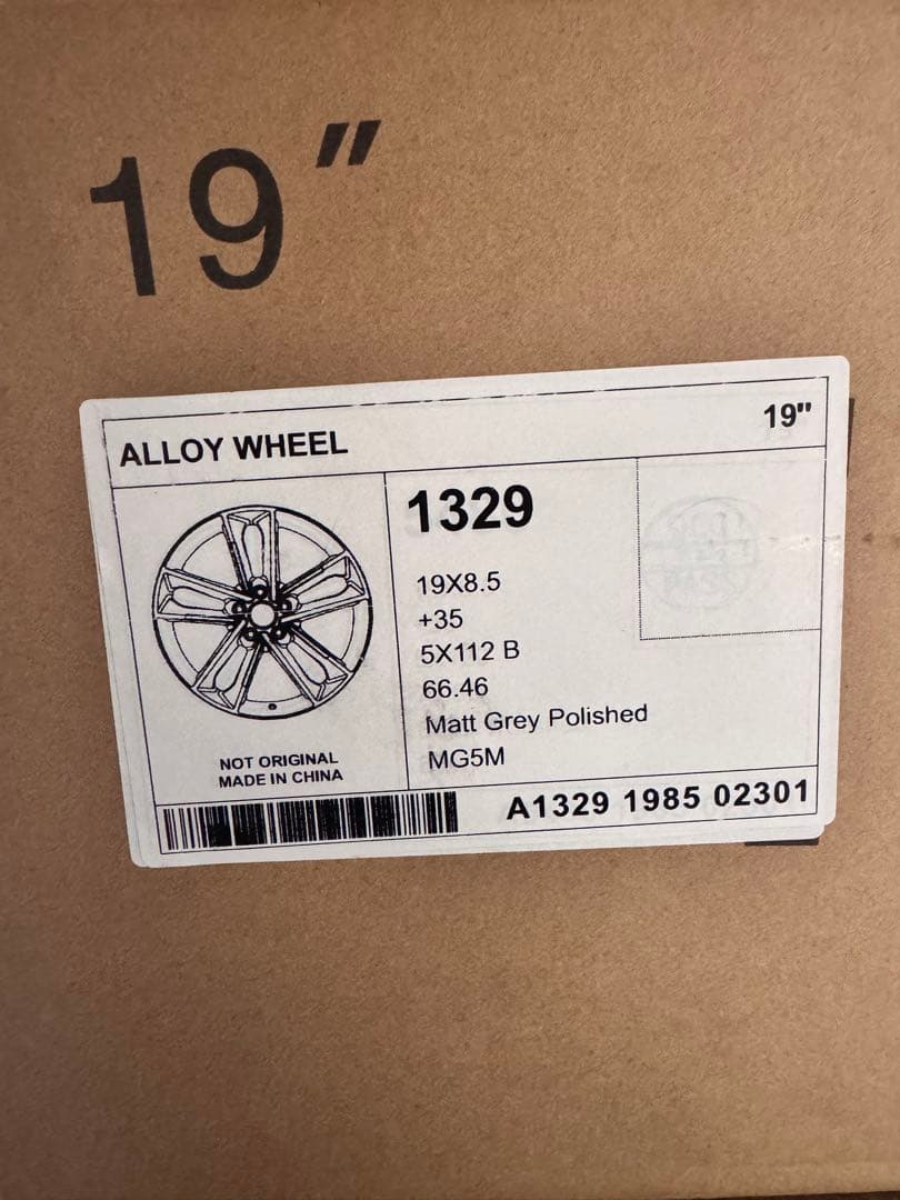1329 19インチ アロイホイール