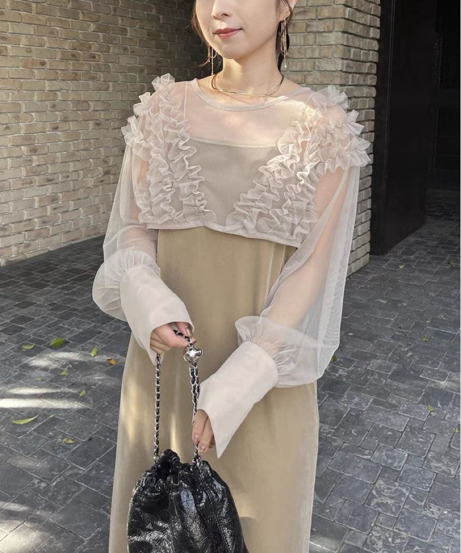 【完売品・新品未使用】カプリシュレマージュ ワンピース ベージュ 結婚式 二次会