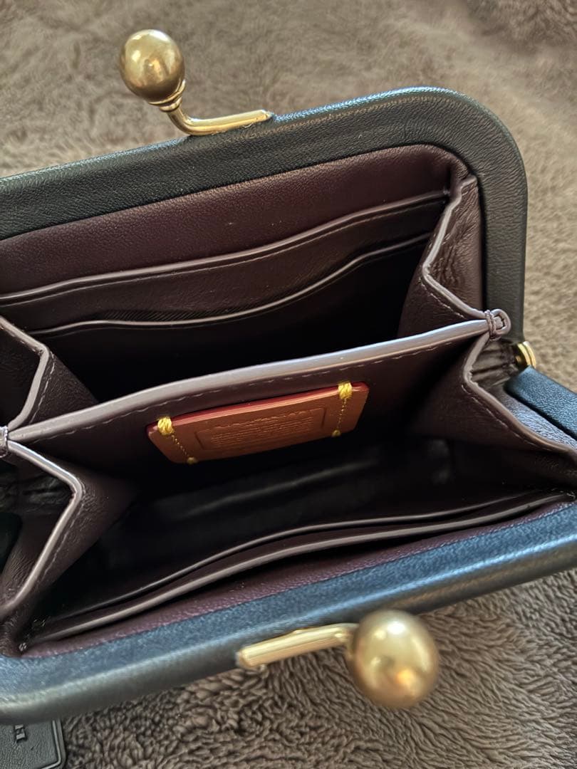 コーチ　キスロック　ケース