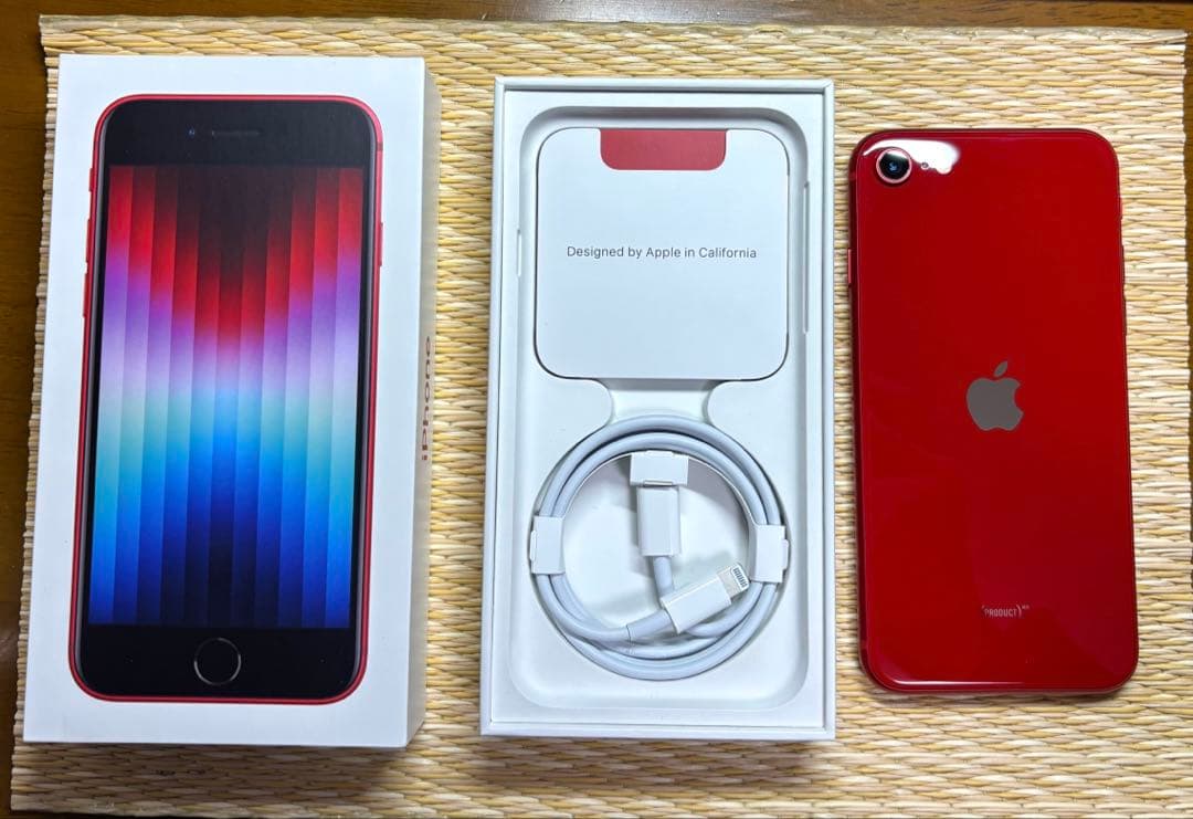iPhone SE (第3世代) （PRODUCT）RED