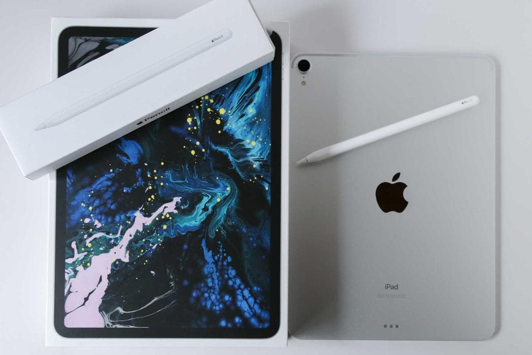 さ*ぃ様 ワンオーナー　iPadPro 11インチ　2018　64G　シルバー