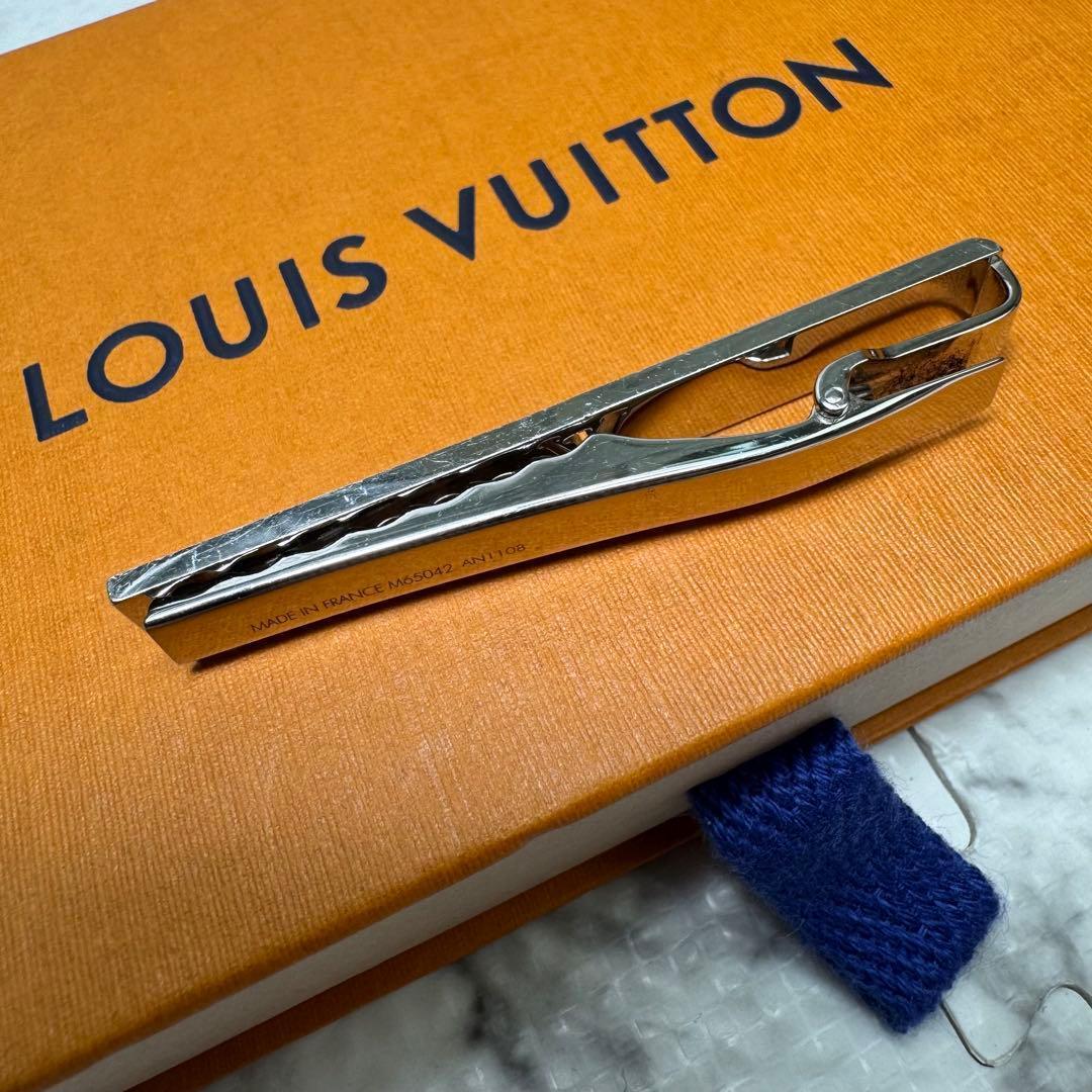 ルイヴィトン　ネクタイピン　モノグラム　装飾