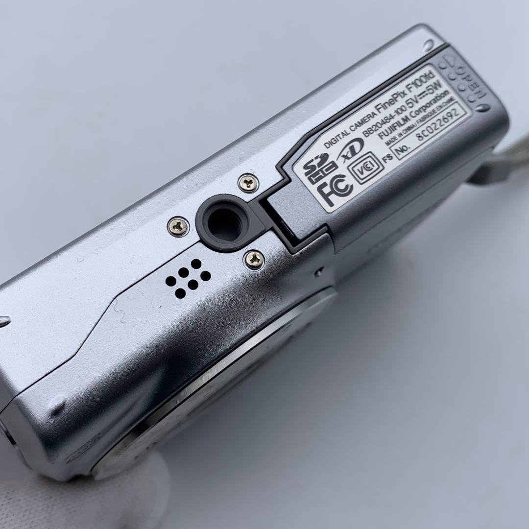 FUJIFILM FinePix F100fd コンパクトデジタルカメラ