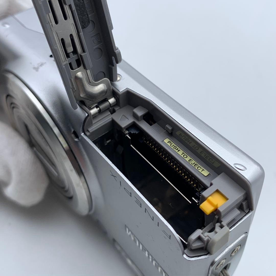 FUJIFILM FinePix F100fd コンパクトデジタルカメラ