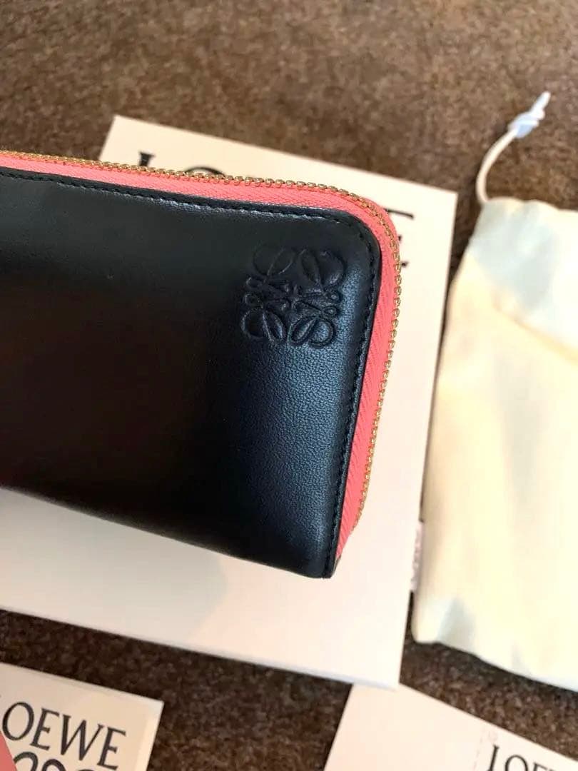LOEWE ラウンドファスナー　ミニ財布