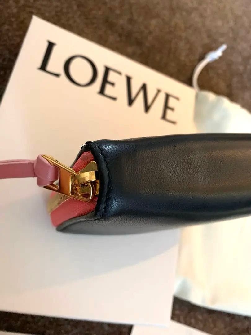 LOEWE ラウンドファスナー　ミニ財布