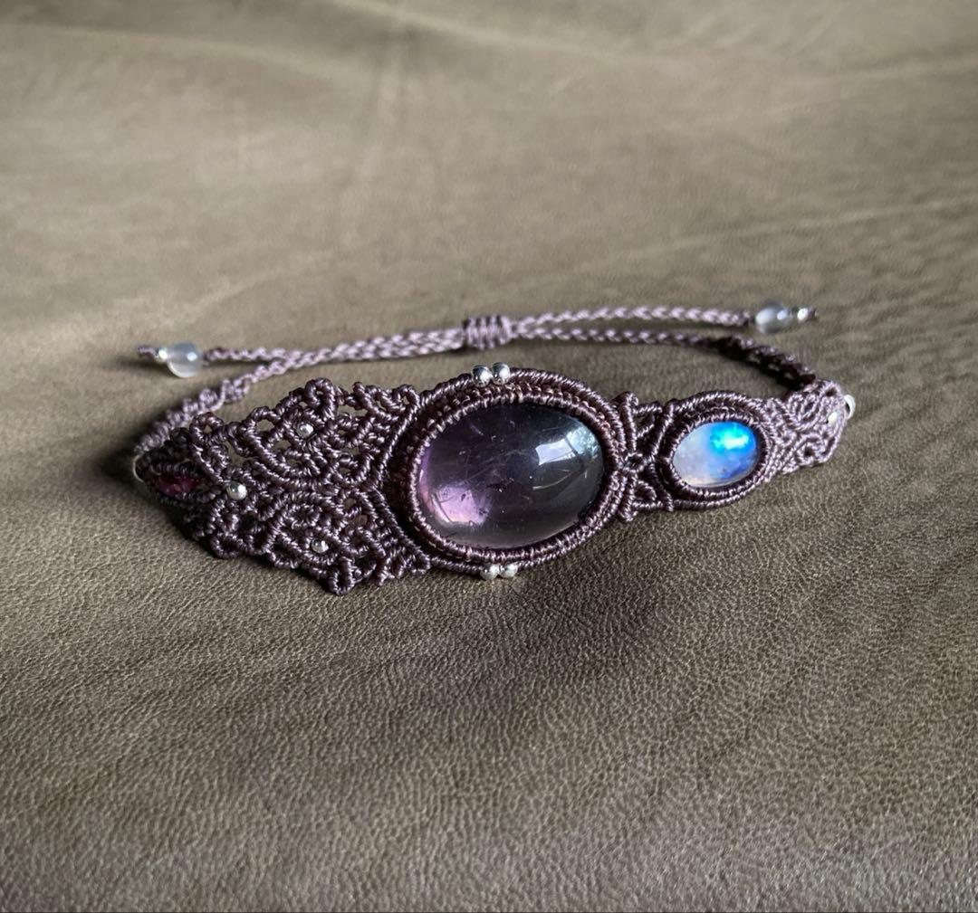 アメジスト　レインボームーンストーン　マクラメブレスレット