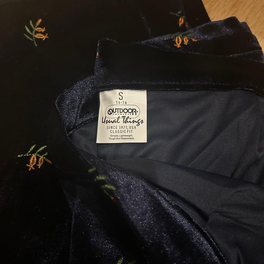 OUTDOOR PRODUCTS 刺繍ベロアフレアパンツ 36