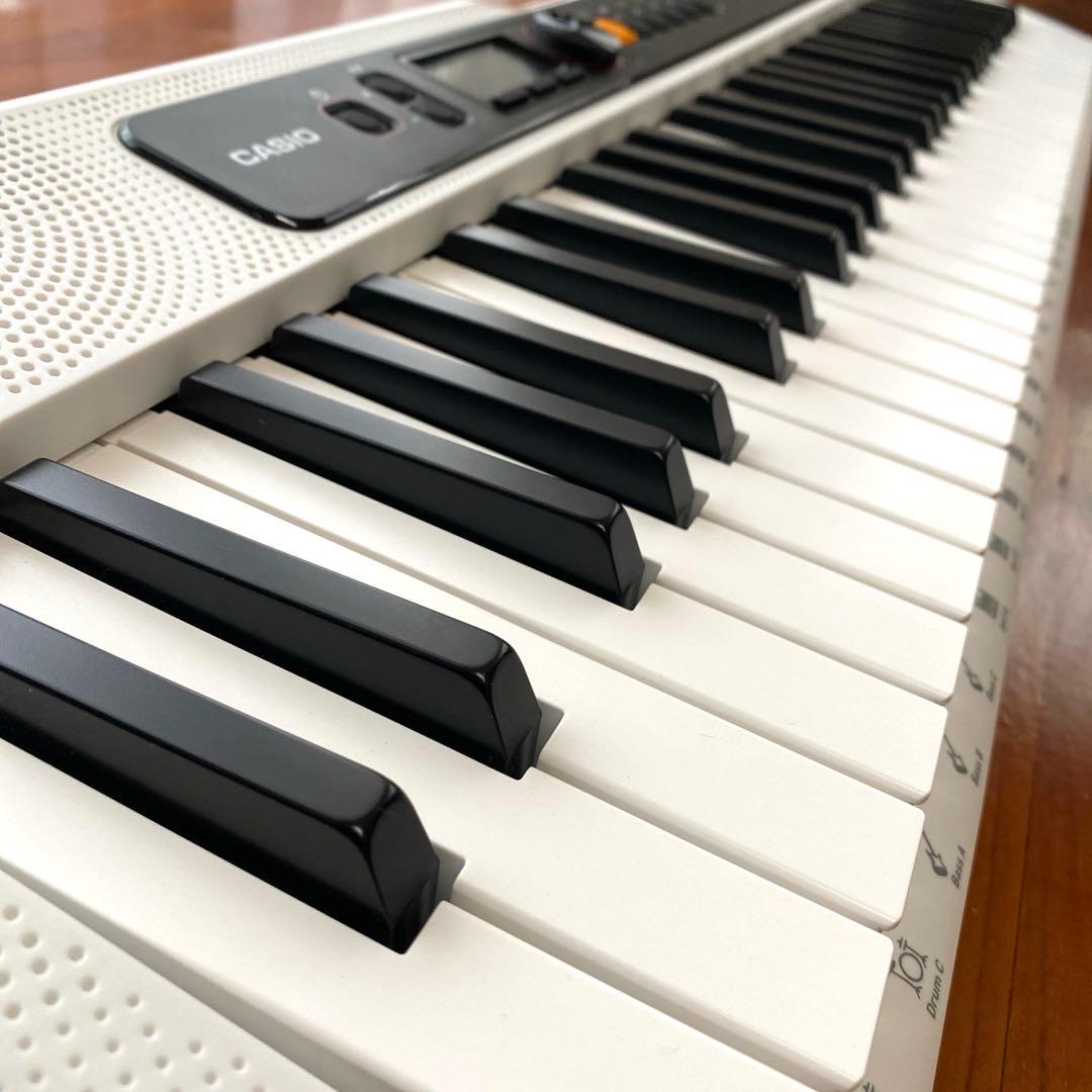 【美品】CASIO CT-S200WE