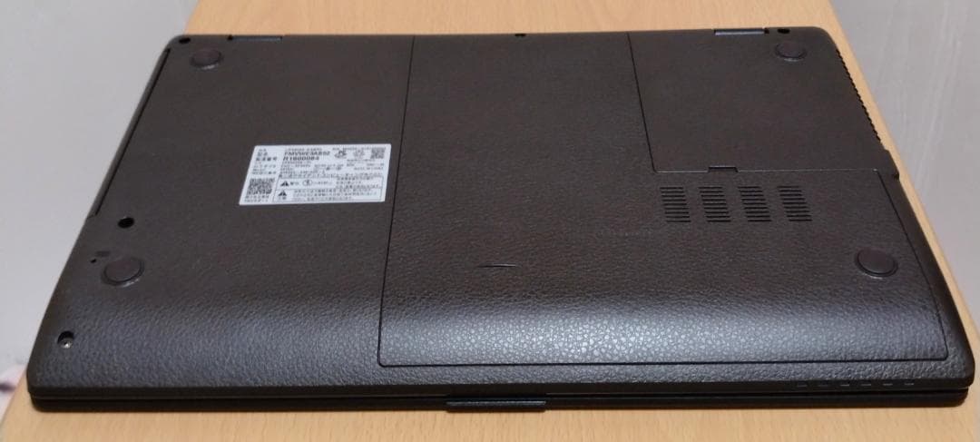 富士通 Ryzen 5 3500U/SSD256GB/メモリ8GB