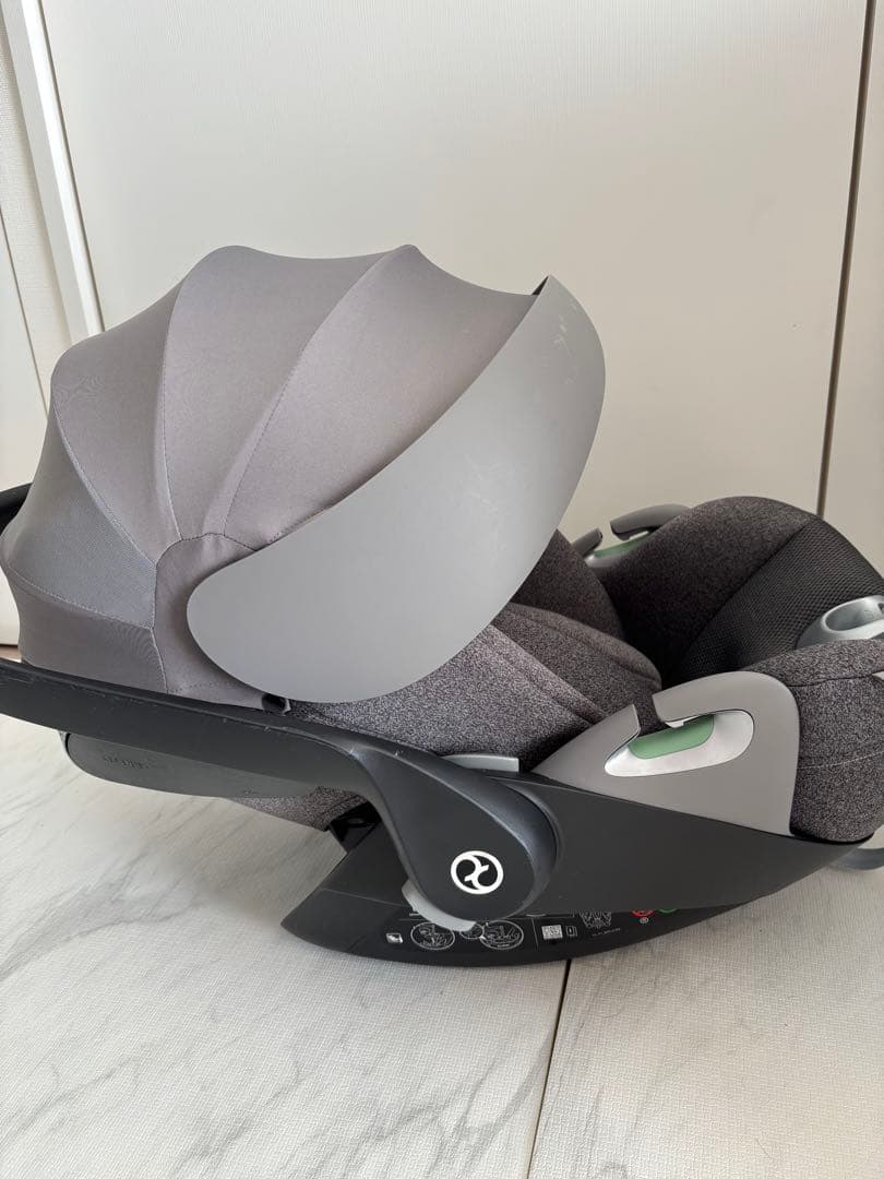 イーグルス: Cybex チャイルドシート Cloud T i-size