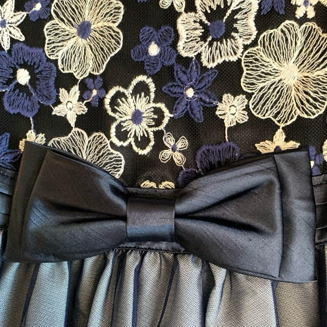 美品　組曲 KUMIKYOKU ネイビー 花柄刺繍 フリル袖 ドレス130