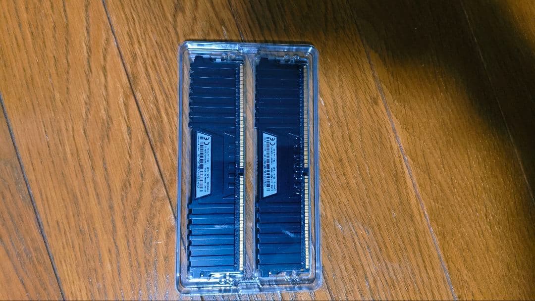 CORSAIR VENGEANCE DDR4 32GB 2x16　3200MHz