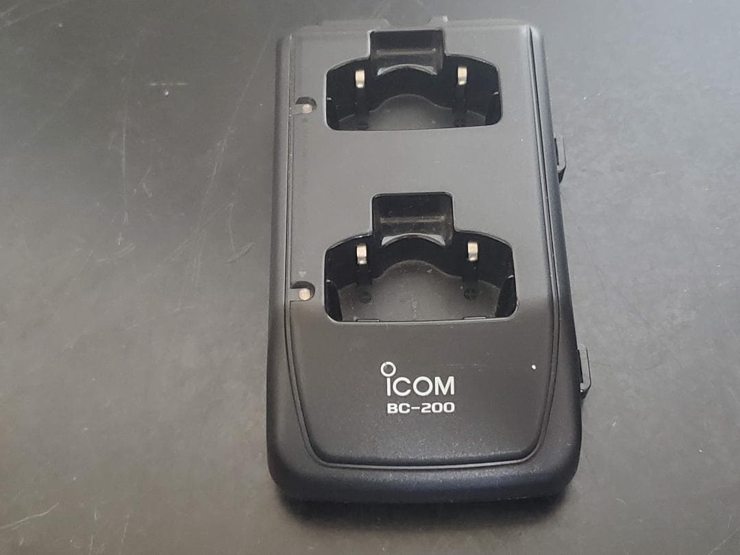 ICOM トランシーバー IC-4300 2台 充電器 BC-200 無線機 4