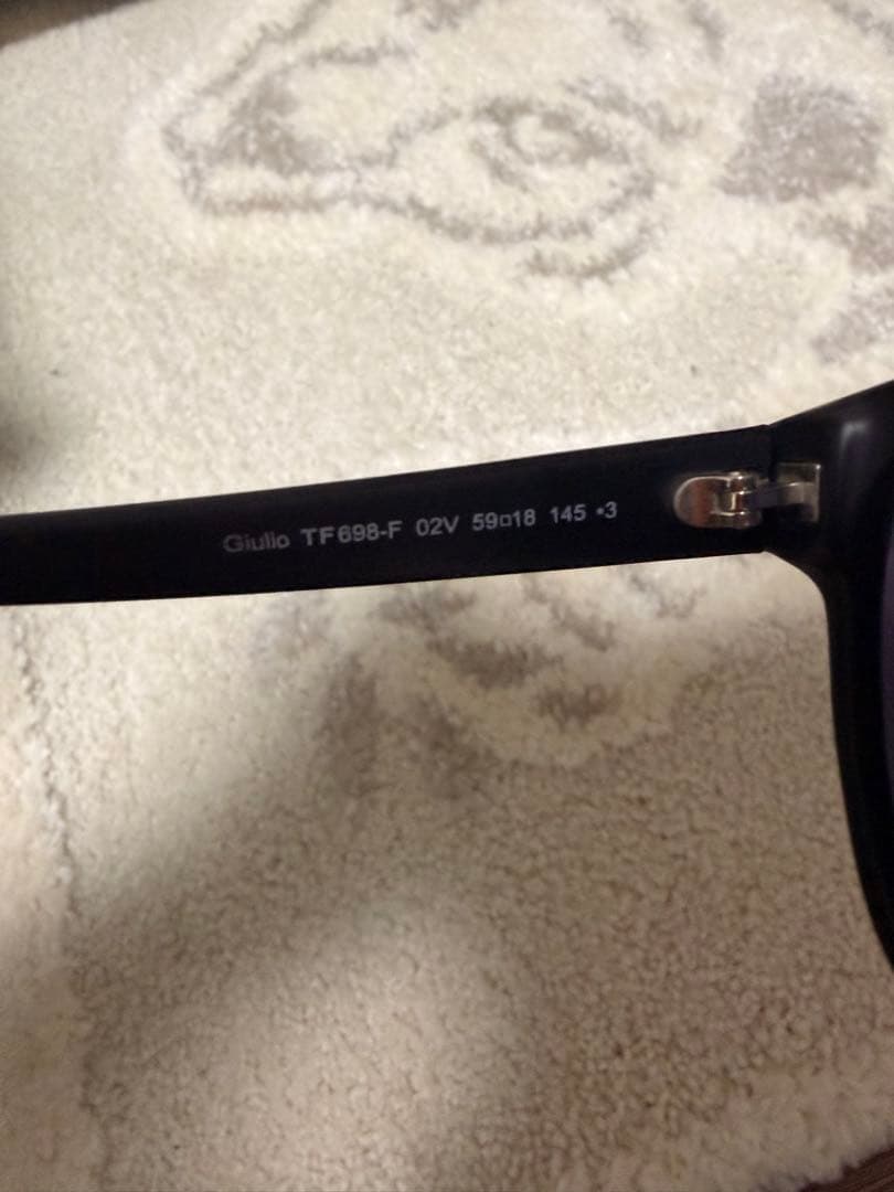 tomford サングラス　TF698-F 02V トムフォード　メガネ