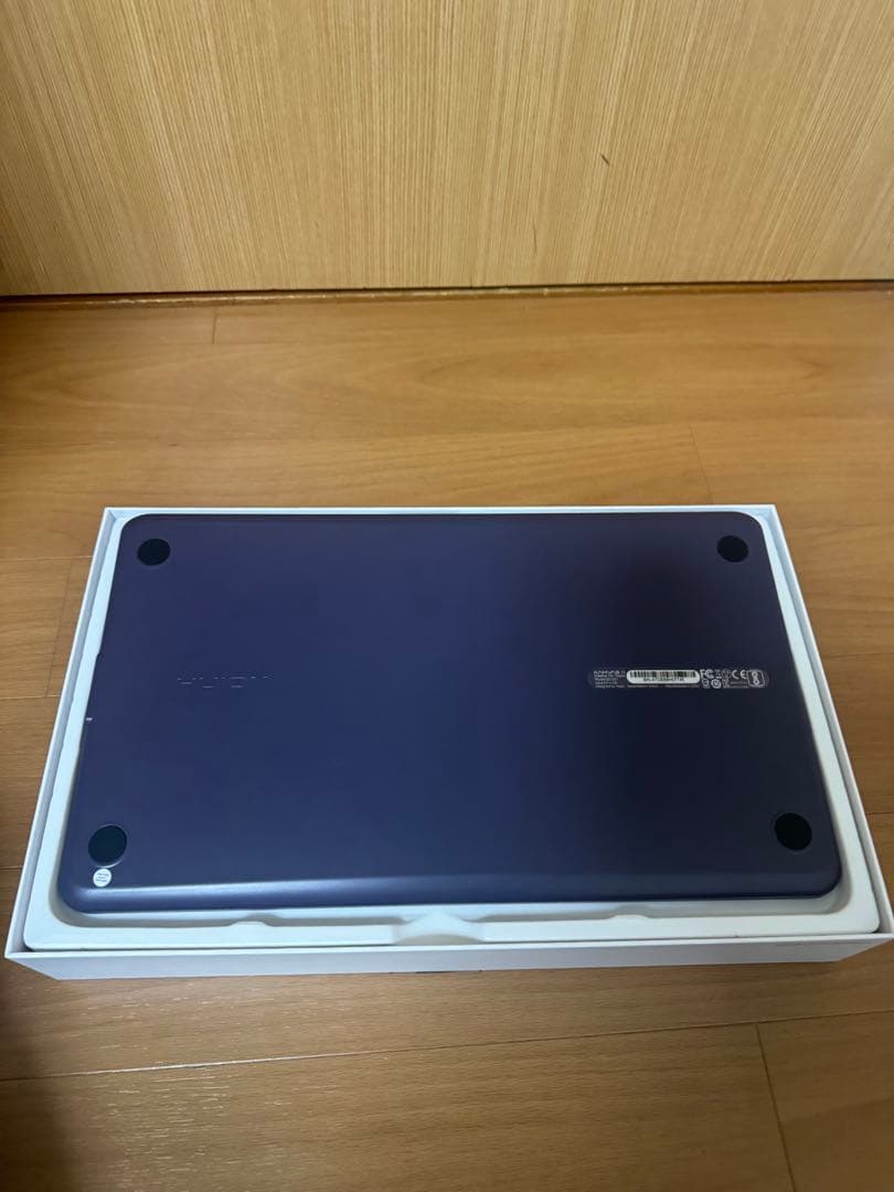 HUION KAMVAS13 液タブ　液晶ペンタブレット