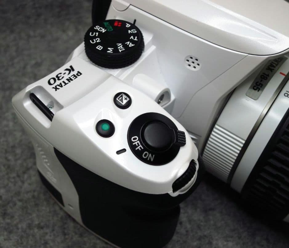 PENTAX K-30 ホワイト　標準ズームレンズDAL18-55mmAL付