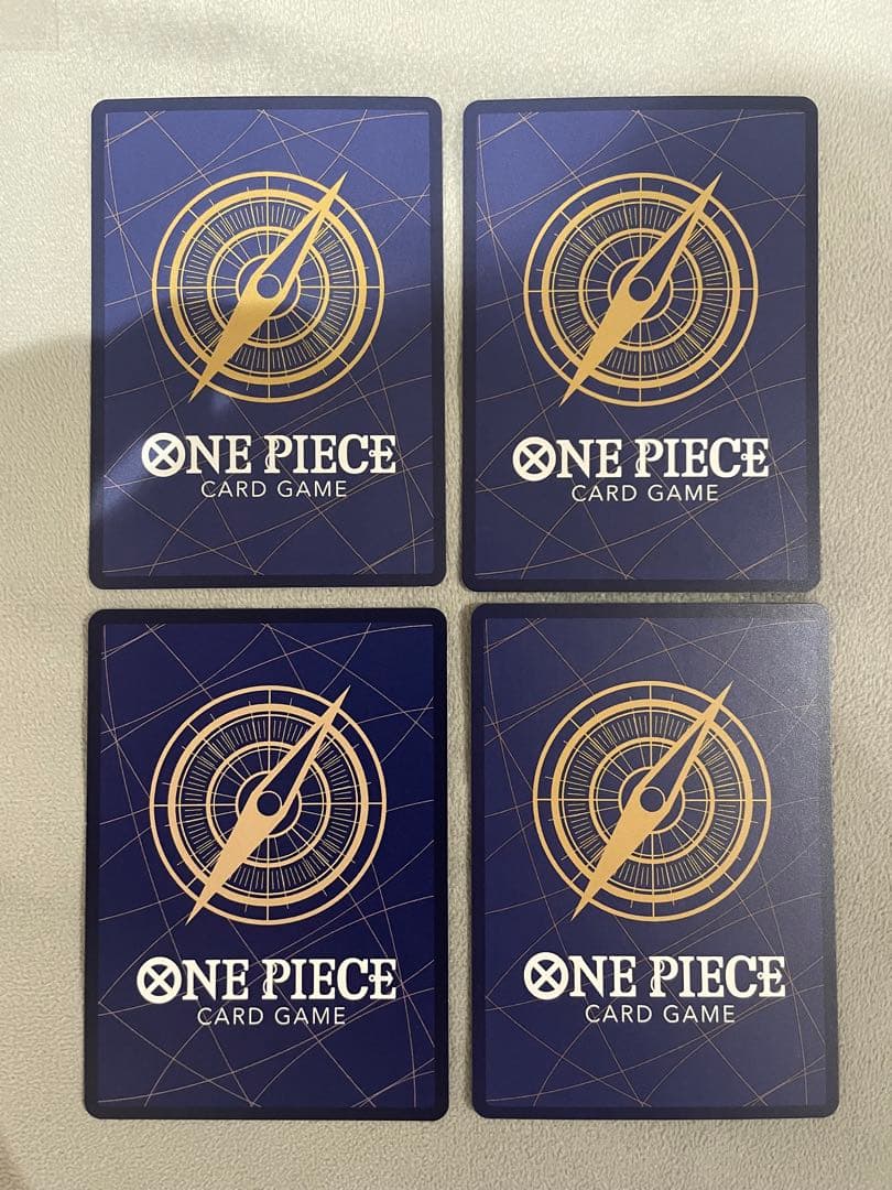 ワンピースカード　孔雀　ヘルメッポ　パラレル