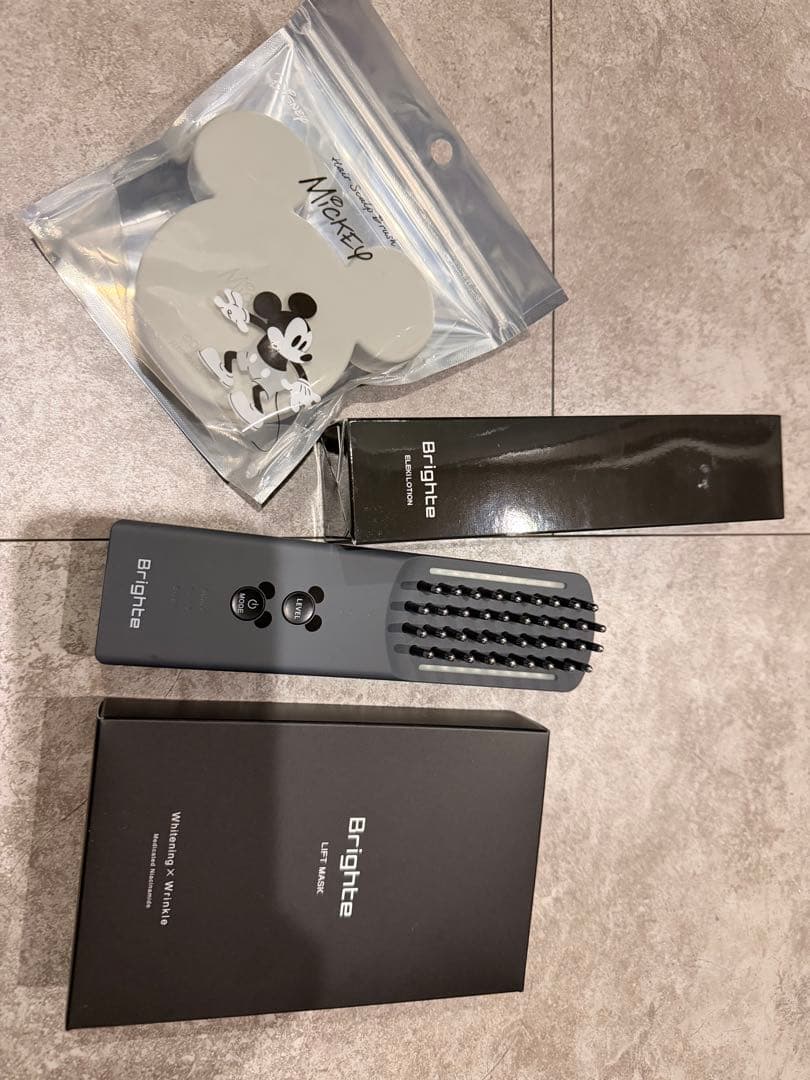 ⭐︎小太郎ママ⭐︎ Brighte LIFT MASK 美顔器　ミッキー