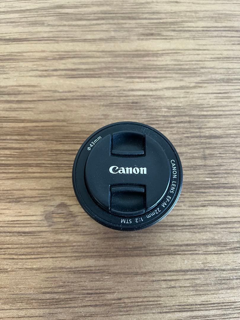 Canon レンズ　EF-M22mm F2 STM